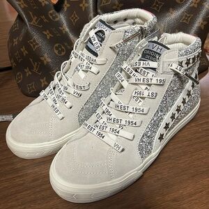 Vintage Havana sneakers